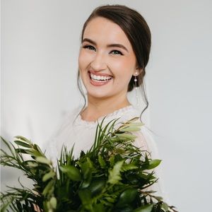 Meet your Posher, Rebecca